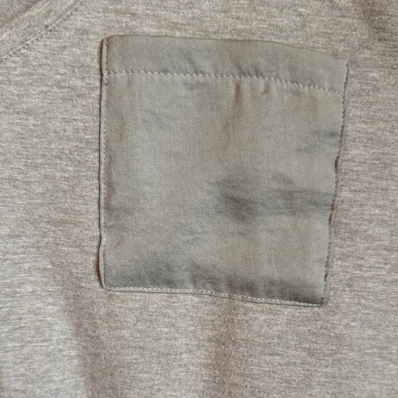 Chico’s Green V-Neck T-Shirt with Pocket - Picture 3 of 3